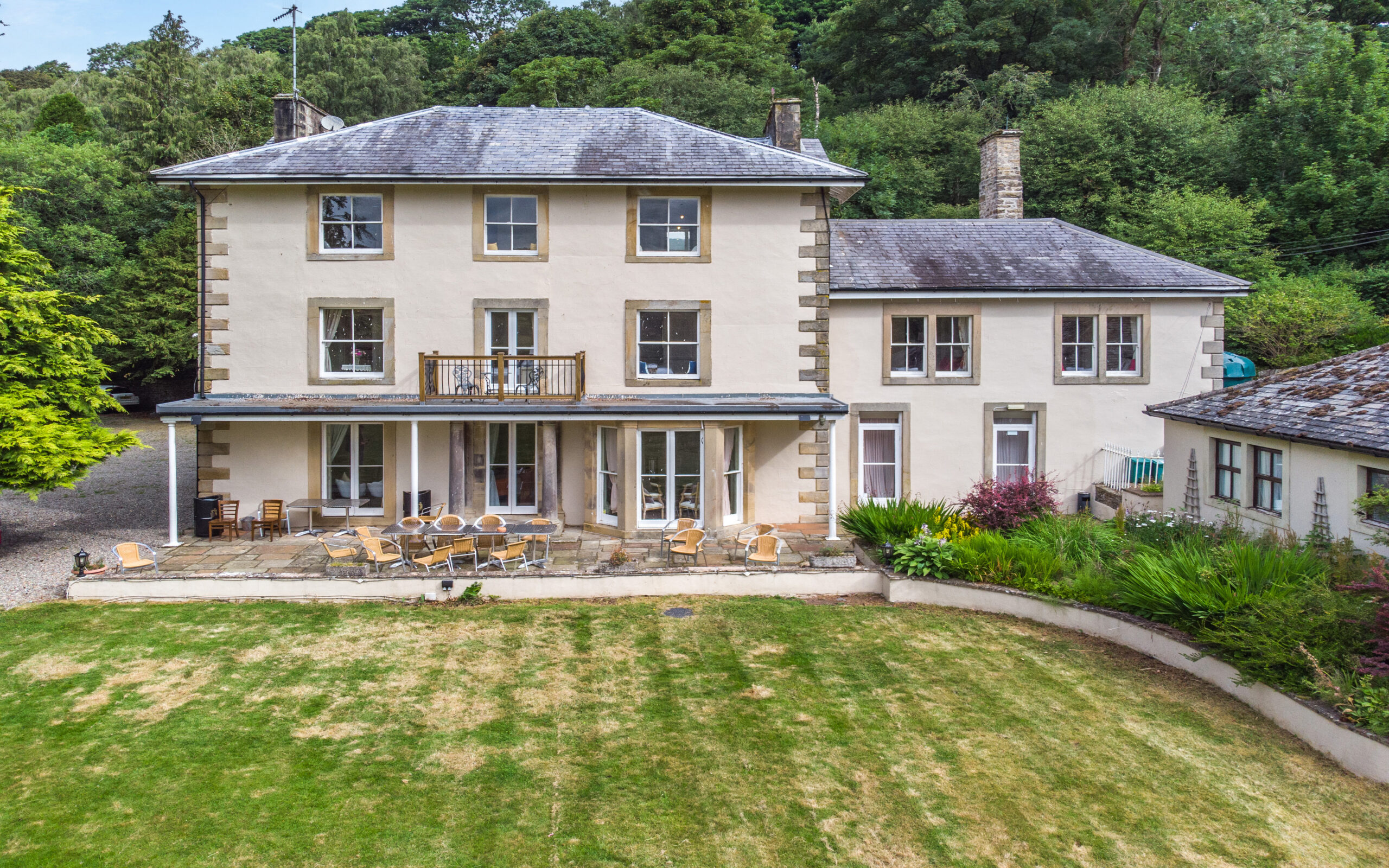 Historic 16th-century country house hotel goes to market